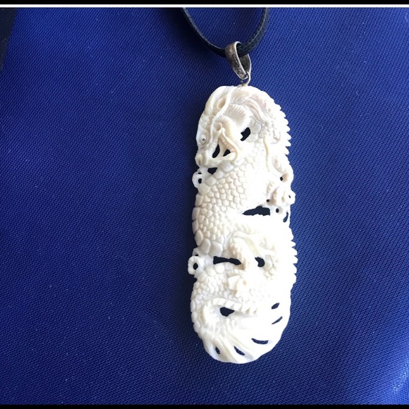 Vintage Hand Carved Dragon Pendant Necklace - Picture 4 of 5